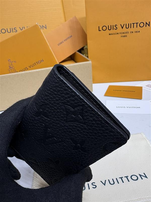 2026122105456611 690